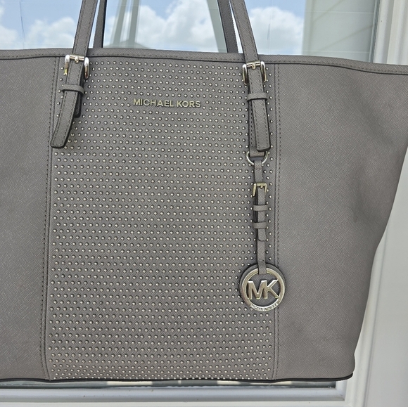 $298 Michael Kors Signature Tote Handbag Jetset Studded Women Leather Gray Rare - Picture 5 of 16